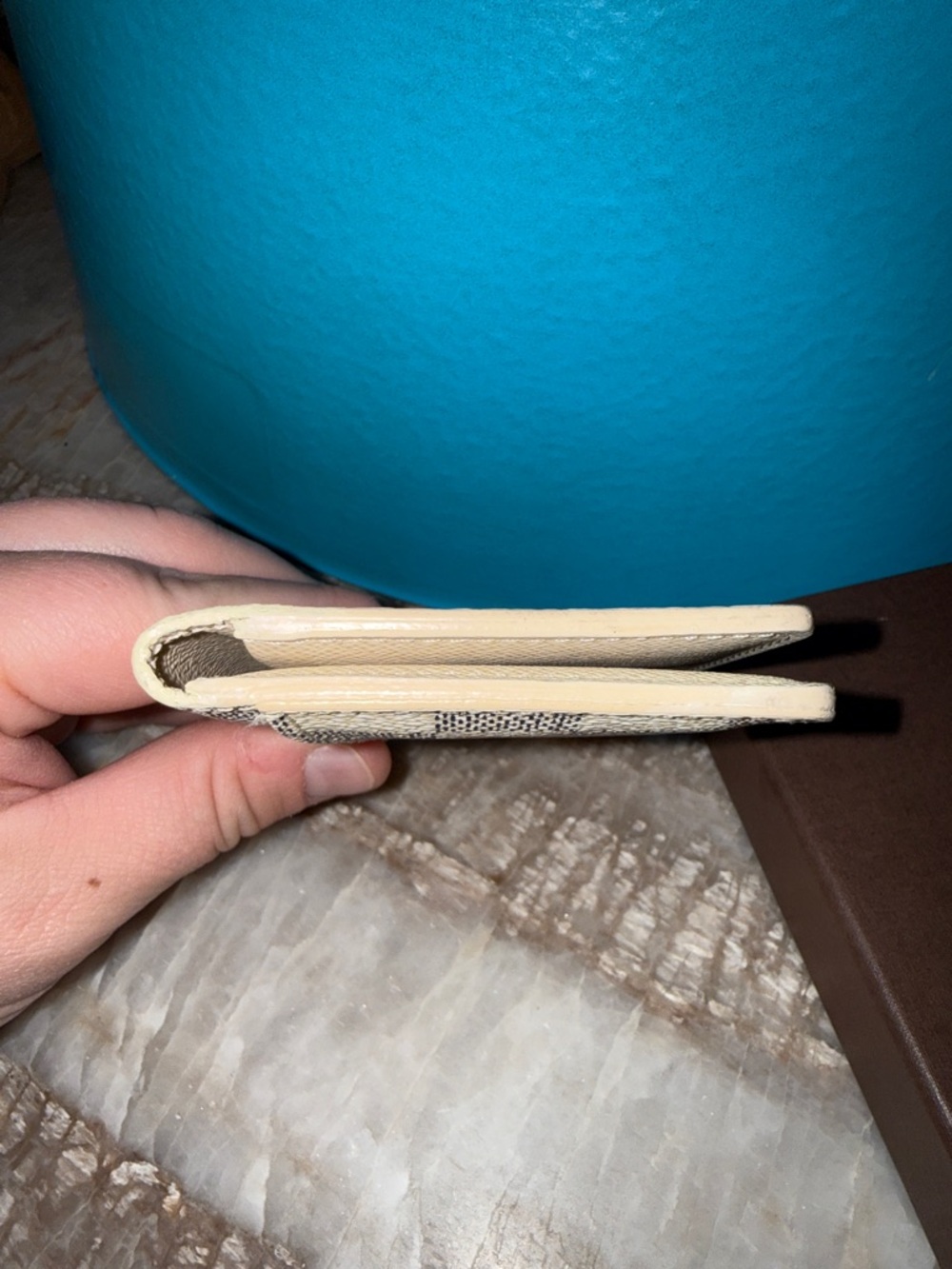 Louis Vuitton Damier Azur Card Holder - Cream & Gray Check - Picture 4 of 8